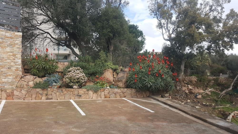 Corsica Hostel Porto-Vecchio, Partie Dortoirs Екстер'єр фото