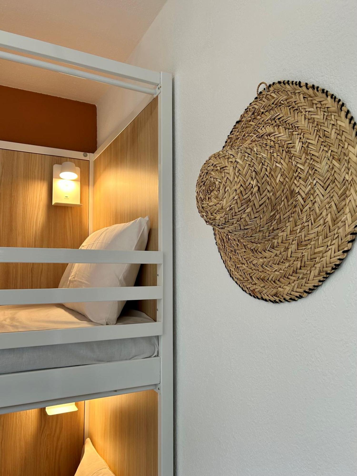 Corsica Hostel Porto-Vecchio, Partie Dortoirs Екстер'єр фото